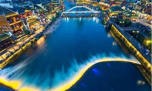 凤凰古城天气预报7天，烟雨沱江边的气候密码✅极速体育nba