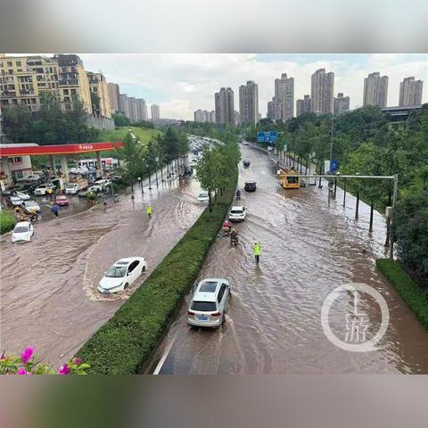 重庆暴雨多地积水严重，相关部门紧急响应