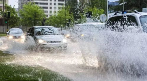 广西未来三天暴雨来袭,多地需警惕洪涝与地质灾害 广西未来三天暴雨来袭,多地需警惕洪涝与地质灾害
